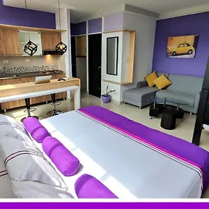 ホテル Econotel Colours, カリ